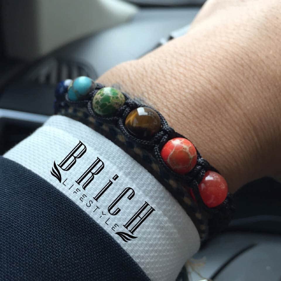 のインスタグラム：「Have you every felt lost? 🚶🏽 Low energy…💤 Like Life has lost it’s purpose? 😓  Your in Luck….👀 For a VERY Limited Time  During our weekend Launch EVENT ⭐️ @BRichLifestyles💥 will be giving away these very powerful manifestation energy filled bracelets.  The Bracelet has been known to change the vibration of any person that wears it… From Negative to Positive… Depress to JoyFul…. Sad To Happy and Abundant…. You have been known to feel the energy surging in your body… ⚡️ This energy is yours 🌅  FOR FREE! 😱  You handle the shipping, we’ll take care of the purchase price.  THIS Weekend Only… 😏  I want a few of you to test the powers of these bracelets for FREE.  The winners will be featured in our stories and post.  The power to attract and manifest anything that you want in your life 🔮  Your Belief is your only Measure to your limitless possibilities…. Don’t MISS out… DM @BRICHLIFESTYLES Today  DM @BRICHLIFESTYLES DM @BRICHLIFESTYLES DM @BRICHLIFESTYLES」