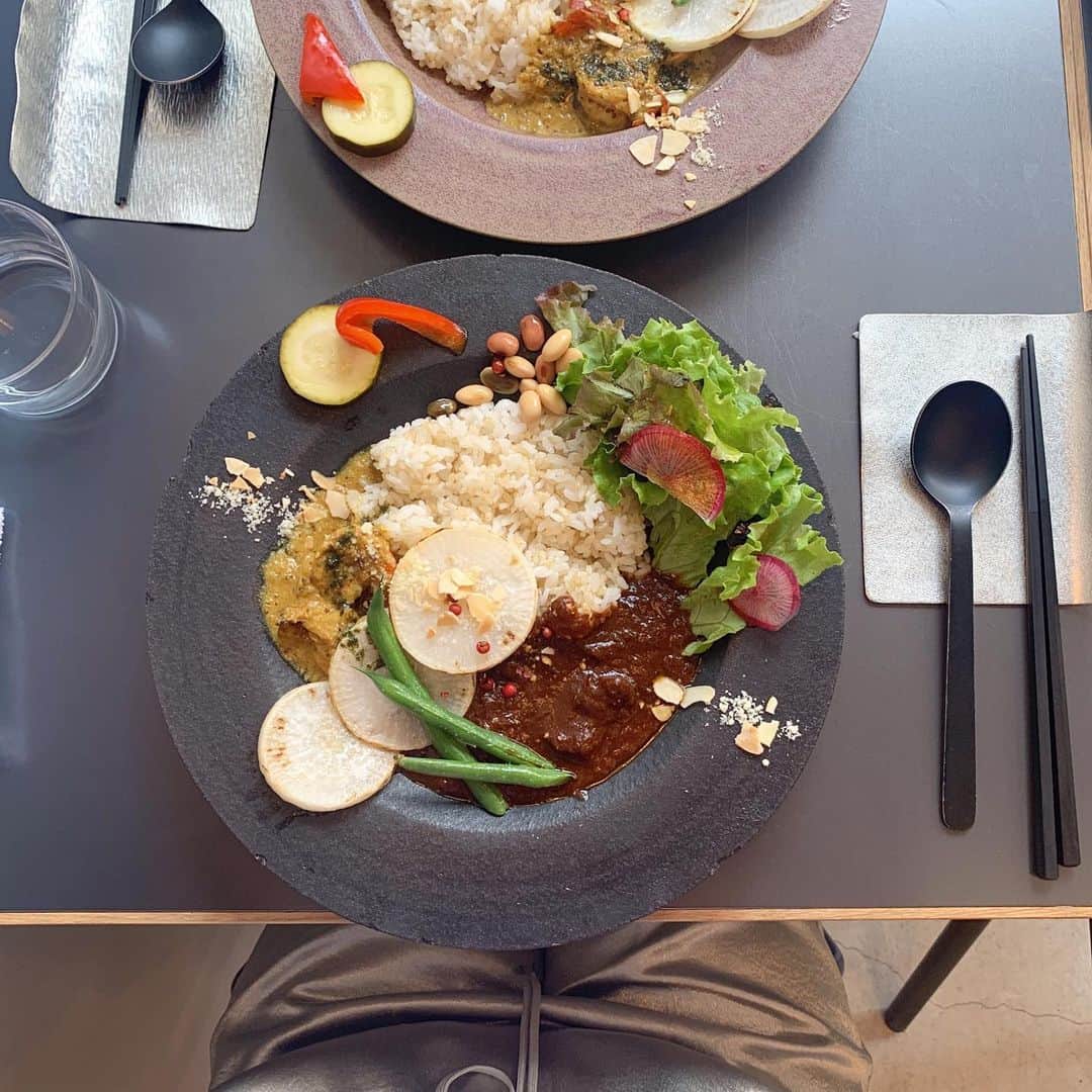 穴井千尋のグルメインスタ