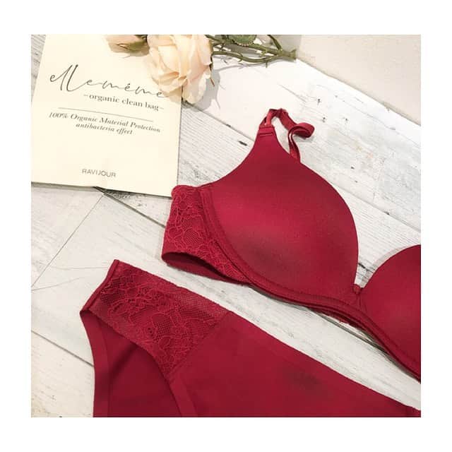 Ravijour札幌4丁目プラザ店のインスタグラム：「ブログを更新しました！ 詳しくはTOPのURLから🌹🌹✨ . . . . . #ラヴィジュール  #ravijourstaff  #ravijourofficial  #ravijoursapporo」