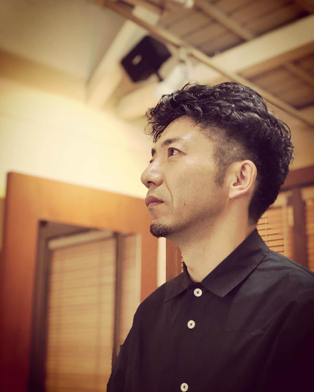 杉本知香さんのインスタグラム写真 - (杉本知香Instagram)「明後日、6/20(木) ルミネtheよしもと 20:30〜 2丁拳銃コントライブだそうです😆  修士くんの接写#丁度ええ  どぶろっく森さん#エロス  #中目黒美容室 #2丁拳銃修士 #2丁拳銃#川谷修士 #コントライブ #どぶろっく森 #どぶろっく」6月18日 16時27分 - sugimotoc