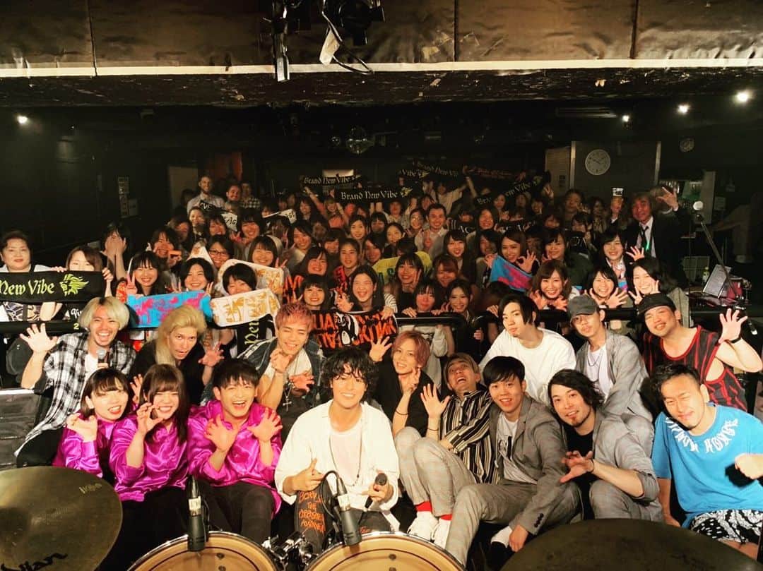 マーサーさんのインスタグラム写真 - (マーサーInstagram)「シベリアンスカンクpresents カチャーサナイト！thank you！！ 皆のおかげで良い日になりました もっと形にしないと。踏ん張ります  #シベリアンスカンク#シベスカ#civilianskunk#tokyo#okinawa #musician#Japan#ラムール#1shine#zen#actoneage#Brandnewvibe」6月18日 16時47分 - kyan_masa69
