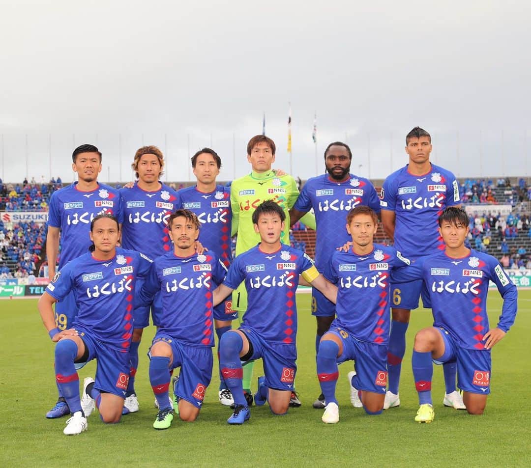小椋祥平のインスタグラム：「雨の中応援ありがとうございました‼️﻿ ﻿ 結果はすみませんでした。﻿ ﻿ ﻿ 1週間しっかり準備して、次の試合に臨みたいと思います！﻿ ﻿ 引き続き応援よろしくお願いします。﻿ ﻿ #小椋祥平﻿ #40﻿ #ヴァンフォーレ甲府﻿ #gavic﻿ #ガビック﻿ #マトゥー﻿ #纏え」