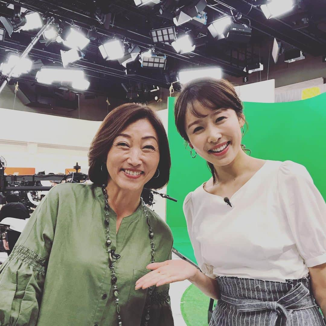 田中ウルヴェ京さんのインスタグラム写真 - (田中ウルヴェ京Instagram)「一週お休みしましたが、昨晩Nスタでした。 6月からNスタファミリーでいらっしゃるTBS良原安美アナと。😍 スラーーーーっと背が高くて美脚で、つい「この足なら、あの技が似合うだろうな」とかシンクロの技を想像する自分がいます。。。🤣」6月18日 8時50分 - miyako.tanaka.oulevey