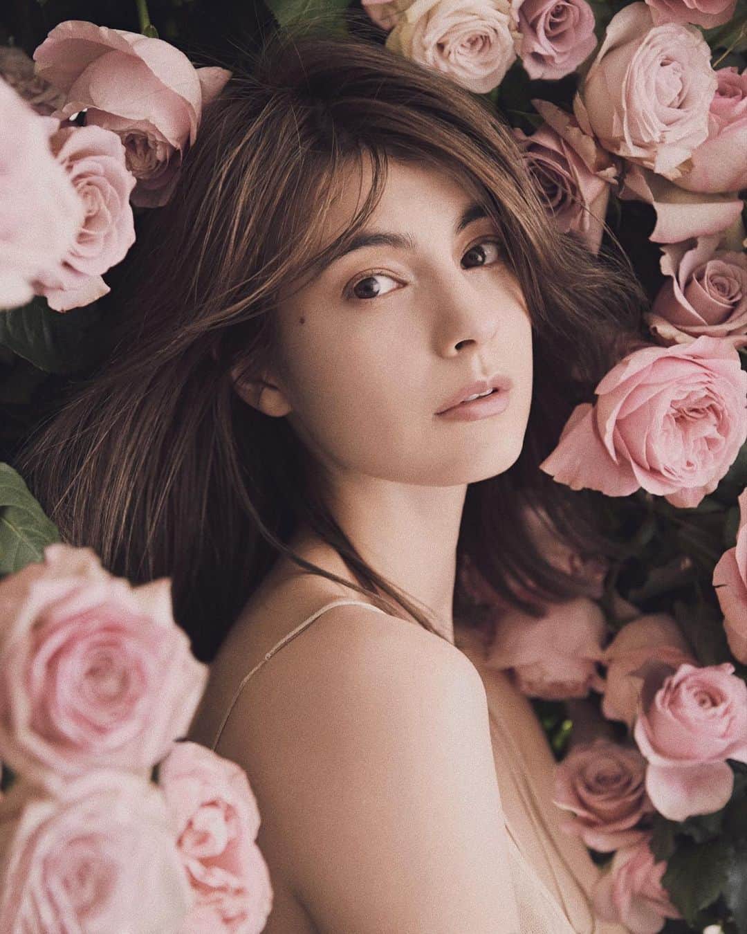 脱毛専門サロンlacoco/ラココのインスタグラム：「The new muse of LACOCO.  @maggymoon . #LACOCO #ラココ #lacocosalon #脱毛サロン #脱毛 #全身脱毛 #ルミクス脱毛 #SHR方式 #LUMIXA9 #beauty #muse #maggy」