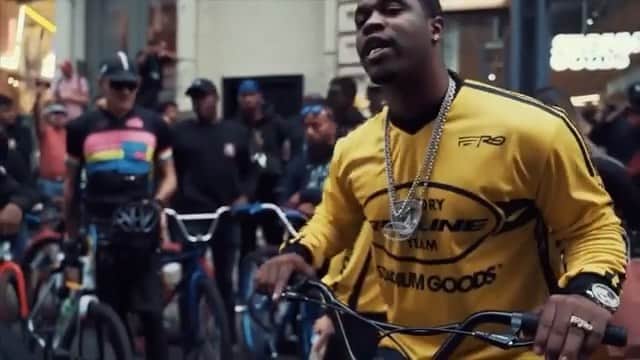 ファンクマスター・フレックスのインスタグラム：「ASAP FERG WITH BE AT THE #FLEXFEST !!!! FERG MERCH AND FERG/REDLINE BIKES ON DISPLAY! YOU CAN GET A CHANCE TO WIN AN AUTOGRAPHED BIKE FROM FERG! August 17th! New York Expo Center! @d1320don x @joejaxson #FlexFest」