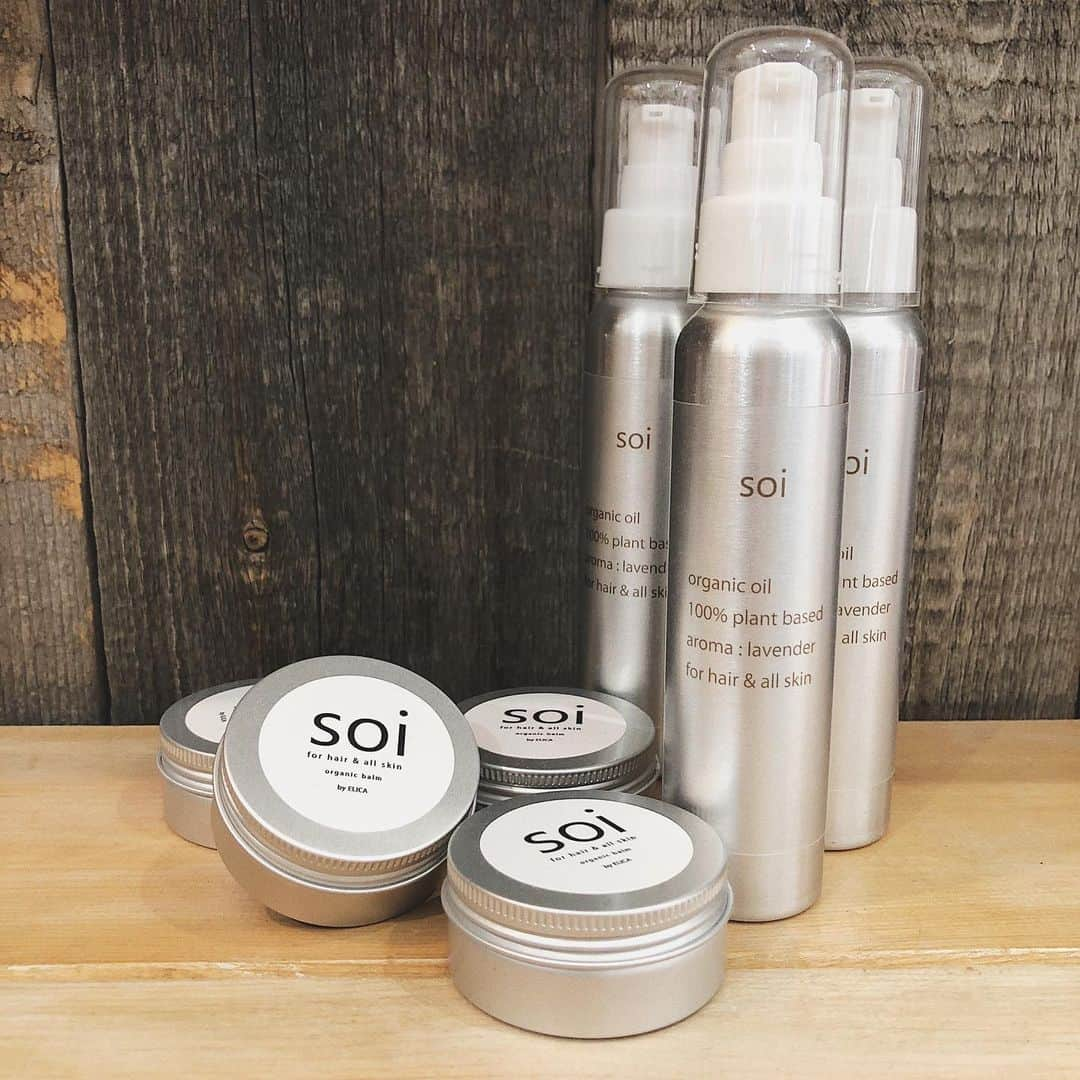 ELICA COLLECTIONさんのインスタグラム写真 - (ELICA COLLECTIONInstagram)「soibalm&soioil🎨 #抜け感 #透明感 #ヘアケア #ヘアバーム  #ショート #シアバター #濡れ感 #soi #elica #ミツロウ #ナチュラルバーム #カジュアル #soioil #soibalm #アットコスメ #ヘアオイル #ヘアーワックス」6月18日 11時17分 - soi_haircare