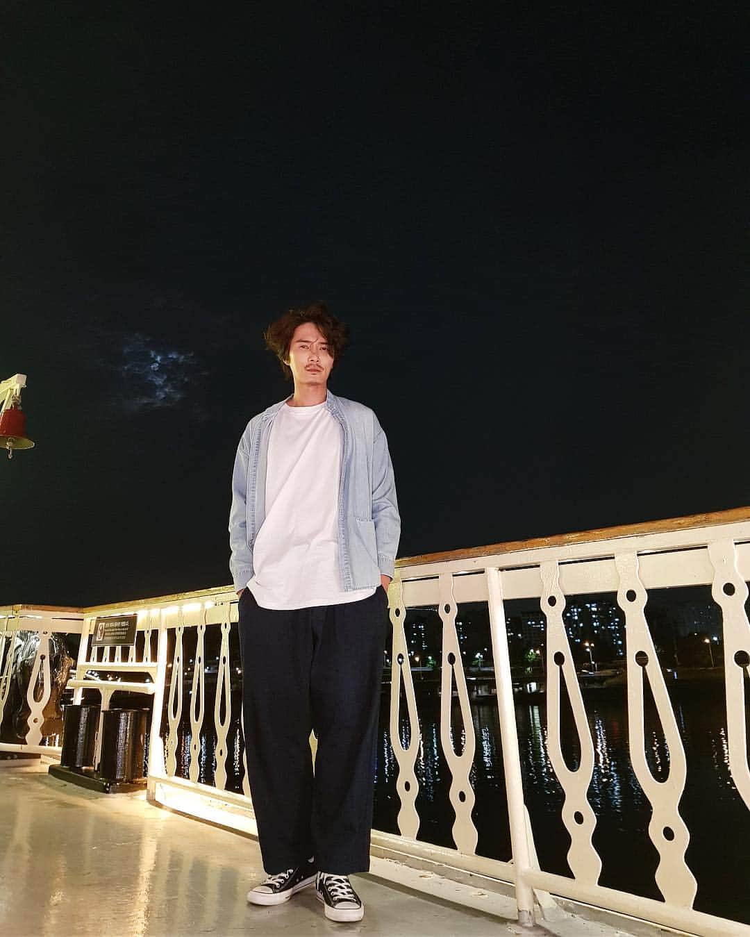 チョ・ドンヒョクさんのインスタグラム写真 - (チョ・ドンヒョクInstagram)「🌜🌛 🌉 . . . #한강유람선」6月18日 11時24分 - im_chodonghyuk_