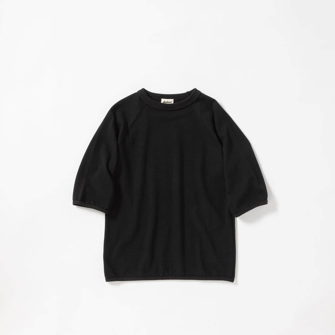 Jackmanさんのインスタグラム写真 - (JackmanInstagram)「「DETAILS」﻿﻿﻿ ﻿﻿﻿ •uneven knitting fabric called popcorn﻿ •rib binder on the neck,hem,cuff •relax fit for high summer ﻿﻿﻿﻿ •raglan sleeve ﻿ ﻿ •••﻿﻿ Jackman ﻿﻿ Business hours: 11am-7pm﻿﻿﻿﻿﻿ Day off: Monday and Tuesday ﻿﻿ Address: 2-20-5 Ebisu-minami, Shibuya-ku, Tokyo﻿﻿﻿﻿﻿ Phone: 03-5773-5916﻿﻿﻿﻿﻿ •••﻿﻿ #jackman_official #factorybrand #madeinjapan #madeinfukui #sweattshirt #popcornknit #jm5811」6月18日 11時56分 - jackman_official