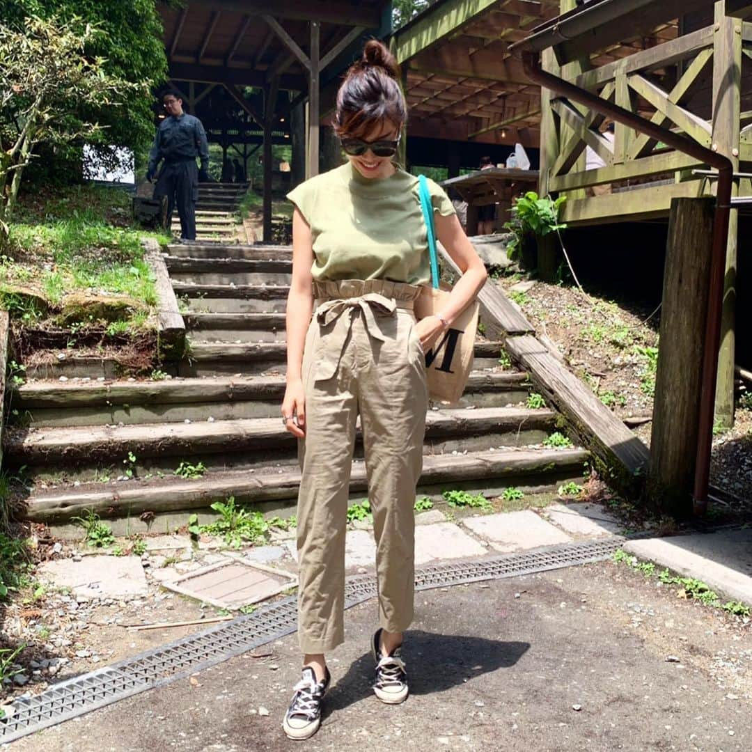 ayu kagawaさんのインスタグラム写真 - (ayu kagawaInstagram)「BBQの日は動きやすさ重視。 そして汚れるのでプチプラコーデ✌️ tops @titivatejp  pants @zara  #ootd#outfit#coordinate #fashion#BBQfashion #titivate#ティティベイト #titivatestyle」6月18日 12時41分 - ayuyunyun