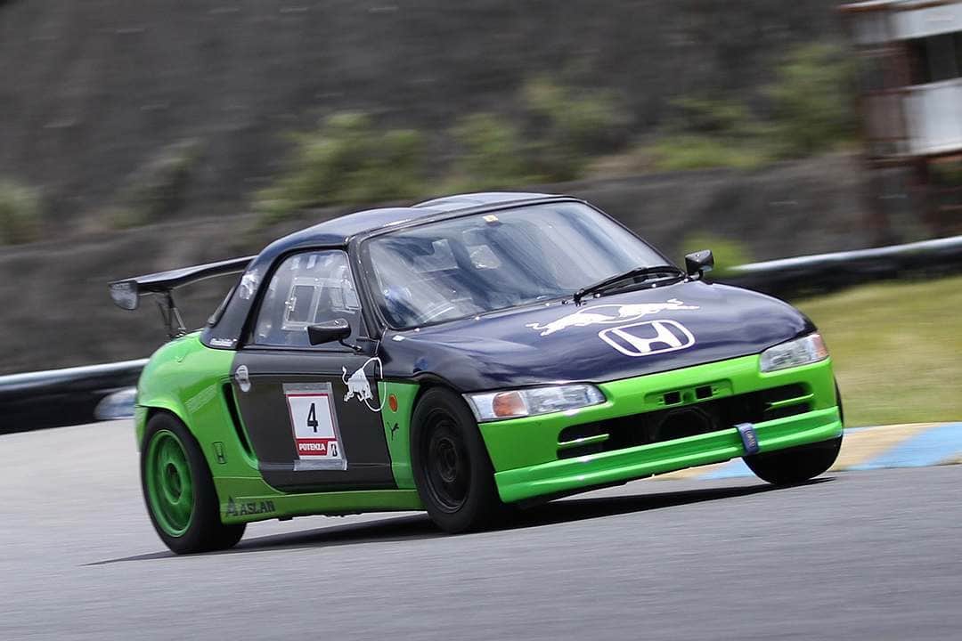 mistbahnさんのインスタグラム写真 - (mistbahnInstagram)「_ My Honda PP1 BEAT at Central Circuit "HONDA VTEC ONE MAKE RACE" _ Shot on 6-June 2019 "HONDA VTEC ONE MAKE RACE Rd.2" at Central Circuit (Hyogo, Japan) owner: @mistbahn photo: @hectic_photolife _ _ Photo by the race official photographer @hectic_photolife . "HONDA VTEC ONE MAKE RACE" organizer @zerofighterautocustom allowed me to post these photo. I appriciate @hectic_photolife and @zerofighterautocustom for the high quality photo🙇♂. _  _ JP) 2019年6月8日 セントラルサーキット、ゼロファイターさん( @zerofighterautocustom )主催「HONDA VTEC ONE MAKE RACE」。 ゼロファイターさんのWEBサイトで公開されている、公式フォログラファー 岡田広記さん( @hectic_photolife )による写真の転載許可を頂きました。 クオリティの高い写真、本当にありがとうございます🙇♂ _ _ #hondavteconemakerace #zerofighterautocustom #centralcircuit #セントラルサーキット #hondabeat #hondabeatpp1 #pp1beat #ホンダビート #pp1 #beatpp1 #e07a #mtrec #trackcar #trackstance #trackaddict #timeattack #timeattackjapan #kcar #keicar #軽自動車 #aslan #アスラン #aslan_inc_japan #skybeat #rsmach #rsマッハ #a050 #advan #te37 #rays」6月18日 12時38分 - mistbahn