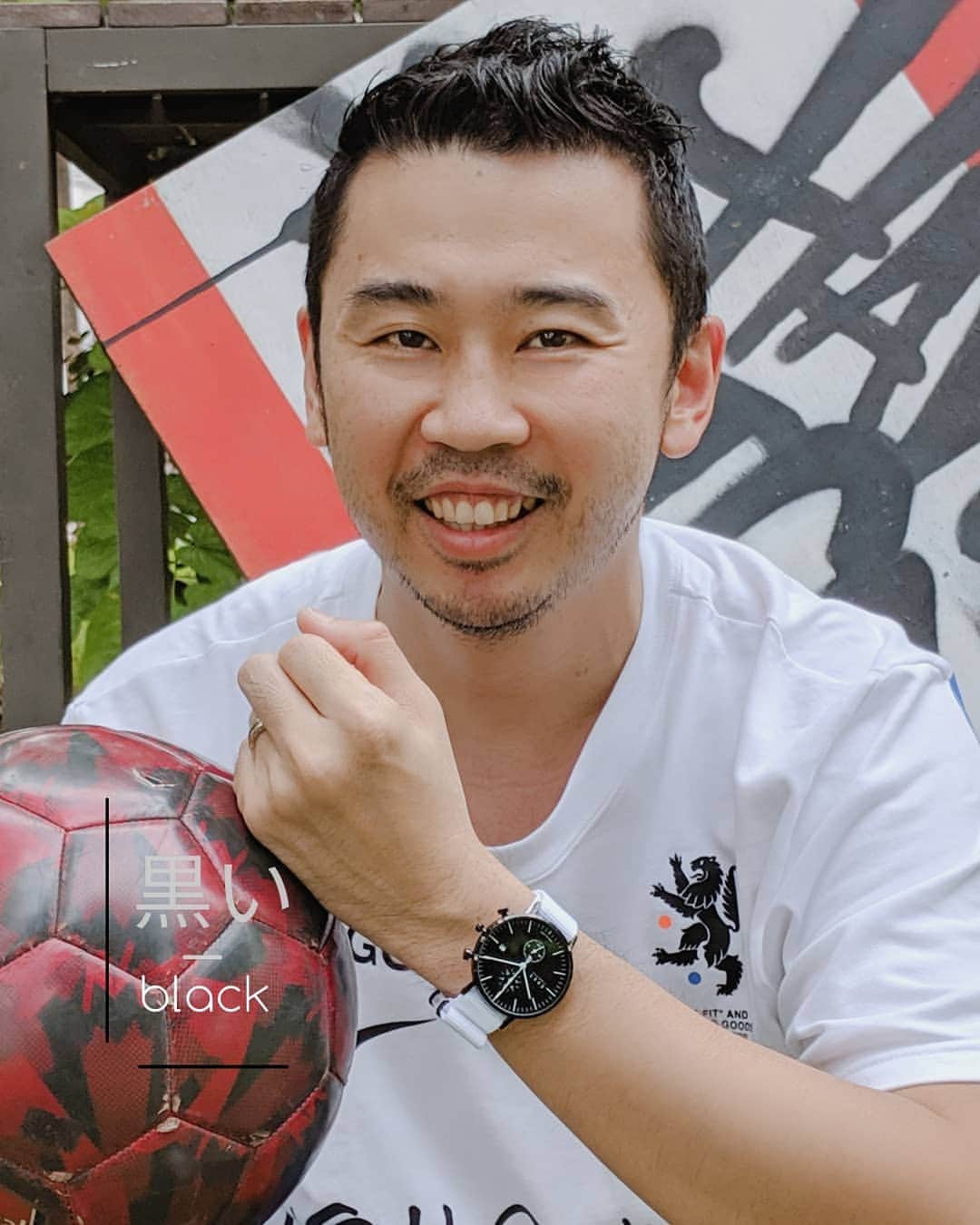 Maker's Watch Knot SGさんのインスタグラム写真 - (Maker's Watch Knot SGInstagram)「We played soccer with @iamtheletterk and he totally showed us a few tricks up his sleeves in the game.  A young dad who nurtures his friendship and colleagues like family. Kenny is a believer in teamwork as that has been the motto for his company. Off game, he sure knows how to style #knotsg watch on himself too.  Product information in #linkinbio and knotsg #watchrobe Kenny Ng video in our page.  #gamespeopleplay #makerswatchknot #dailywatch #watchshot #mixandmatch #fashionlook #styletip #beststreetwear #ig_singapore #sglife #madeinjapan #japanesewatch」6月18日 12時50分 - knot_singapore