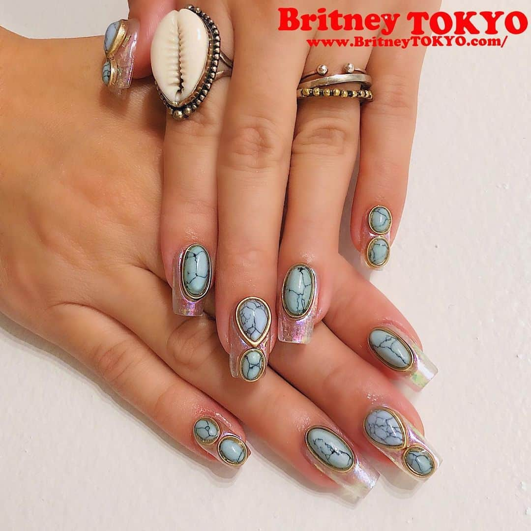 Britney TOKYOさんのインスタグラム写真 - (Britney TOKYOInstagram)「Summer vacay💅🏻✨✈️ 👙🏝⌚️ @avalanche_goldandjewelry @icelinkofficial #nailart #nails #vacationnails #britneytokyo #fashion  #AVALANCHE #ICELNK」6月18日 12時56分 - britneytokyo