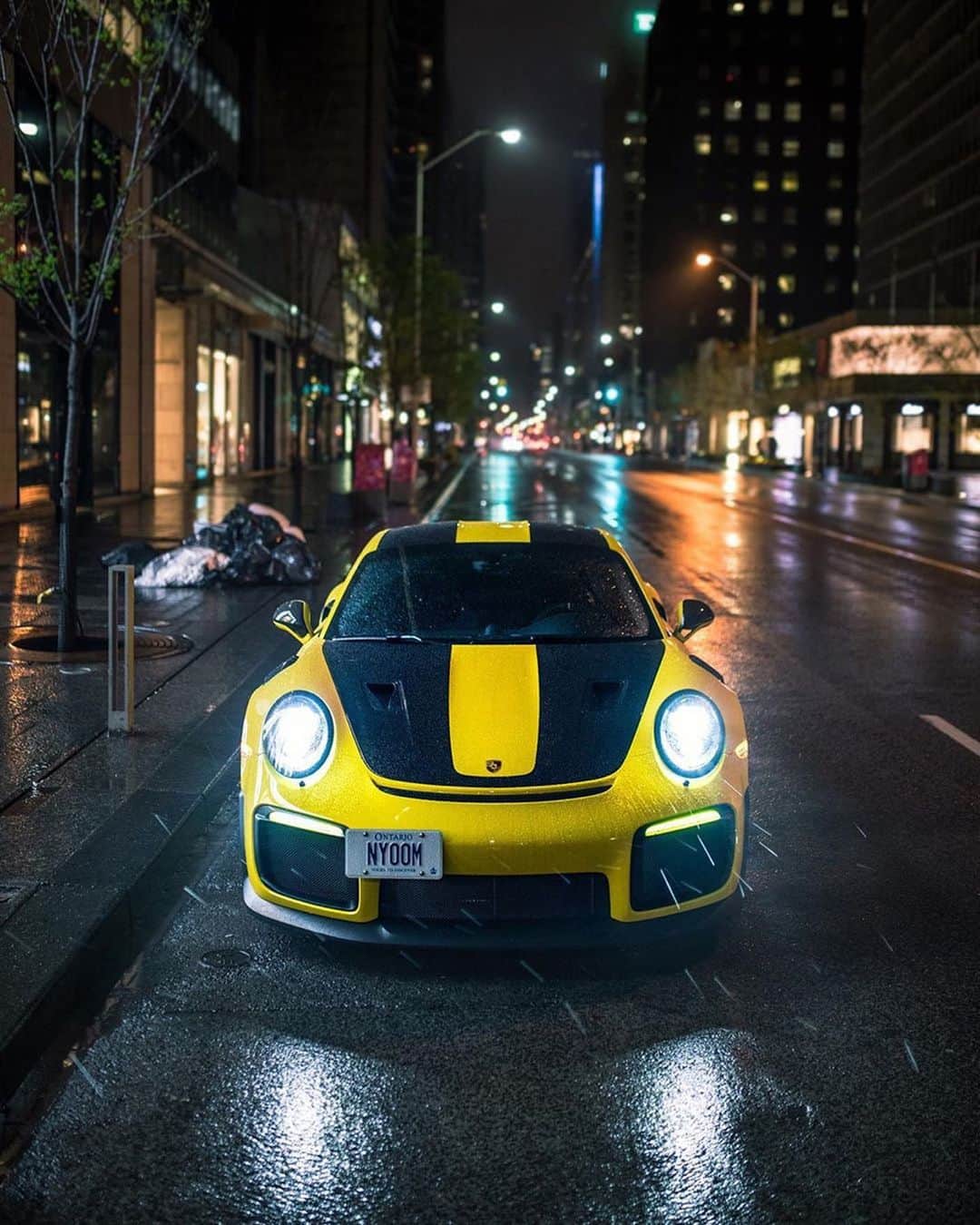 CARLiFESTYLEさんのインスタグラム写真 - (CARLiFESTYLEInstagram)「Wing Delete GT2 RS. For the top speed runs! Photo by @zachbrehl #carlifestyle 🐝🐝🐝」6月18日 13時01分 - carlifestyle