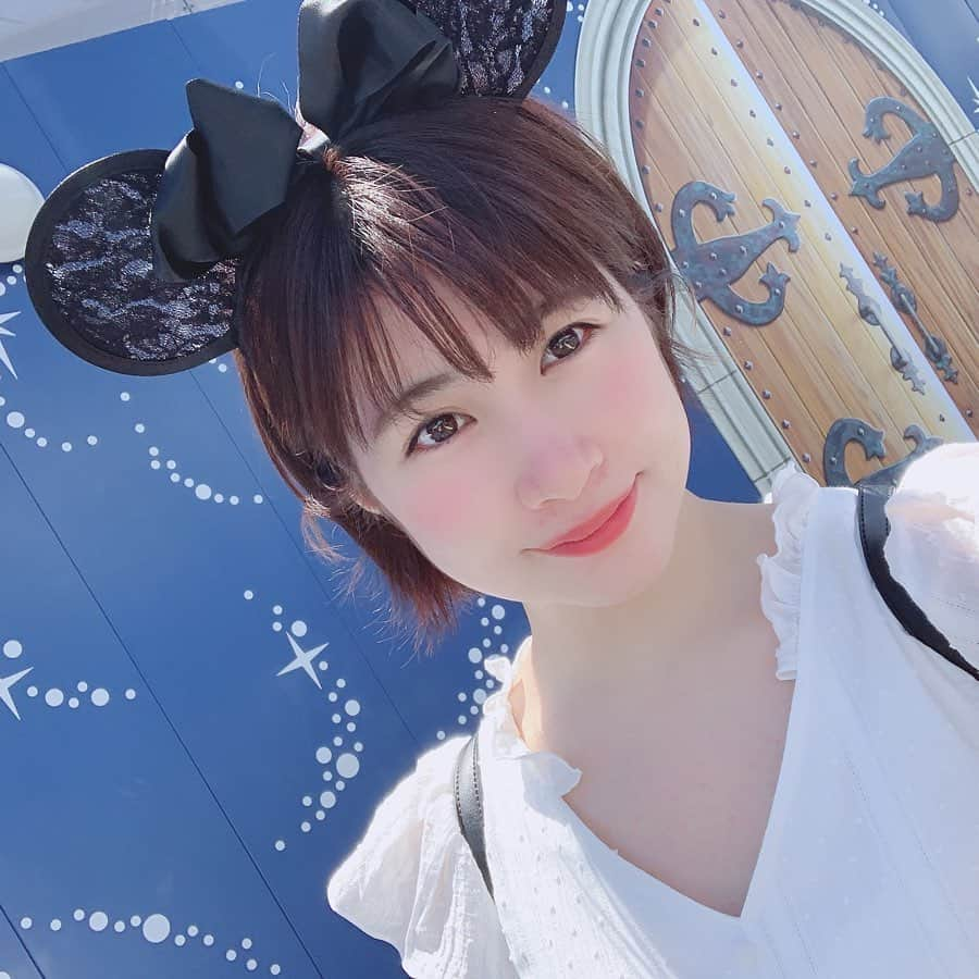 長谷川怜華さんのインスタグラム写真 - (長谷川怜華Instagram)「.. .. ディズニーランド🐭🏰♡ 晴天過ぎるくらい お天気良くて最高🧡☀️💛 #ディズニーランド #東京ディズニーランド #disney .. ..」6月18日 13時19分 - hasegawa_reika