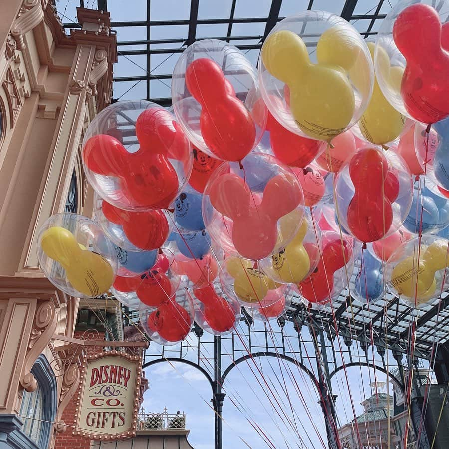 長谷川怜華さんのインスタグラム写真 - (長谷川怜華Instagram)「.. .. ディズニーランド🐭🏰♡ 晴天過ぎるくらい お天気良くて最高🧡☀️💛 #ディズニーランド #東京ディズニーランド #disney .. ..」6月18日 13時19分 - hasegawa_reika