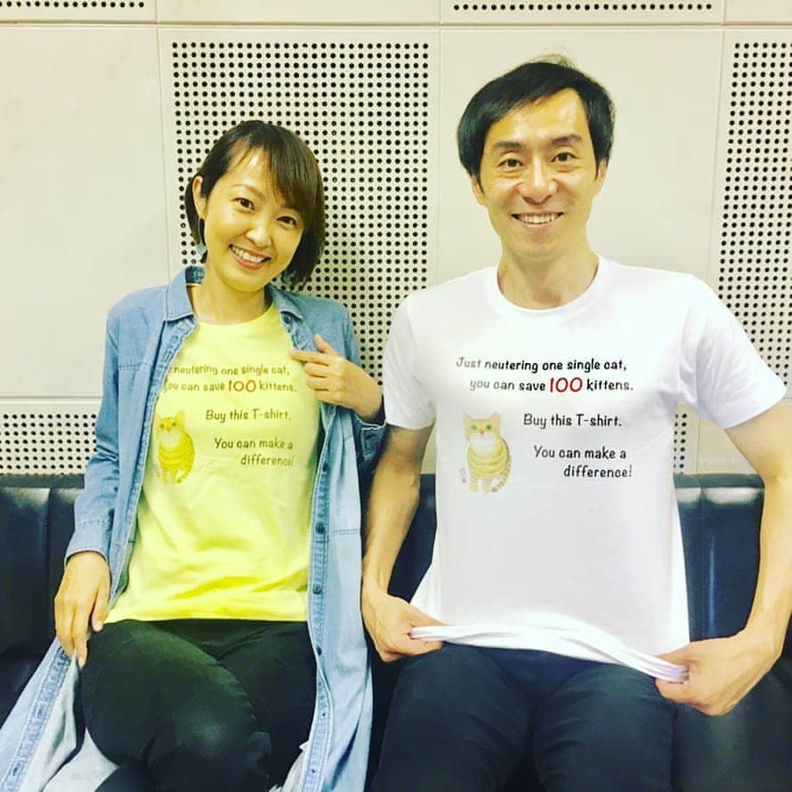 伊勢みずほさんのインスタグラム写真 - (伊勢みずほInstagram)「猫好きの近藤アナウンサーもご購入✨ どうもありがとうございます❗ 殺処分ゼロを目指して‼️ チャリティー猫Tシャツ🐈✨ 新潟市動物愛護協会 新潟市内 協力動物病院 ユニゾンプラザ一階  で販売中✨  ７月２１日(日)１１時から１３時 Next21 一階で販売イベント開催✨  モデル、タレント、スポーツ選手、 アナウンサーなど参加します☺️ 1枚２０００円。 原価を除く全額が野良猫去勢避妊手術の助成金になります。  #近藤丈靖  アナウンサー  #bsnラジオ #bsn #猫tシャツ  #猫  #殺処分ゼロ #tシャツ #可愛い #tnr #ごきげんアワー  #チャリティー #地域猫 #よろしくお願いいたします #新潟市 #動物愛護 #動物福祉  #ありがとうございました」6月18日 13時24分 - isemizuhoo