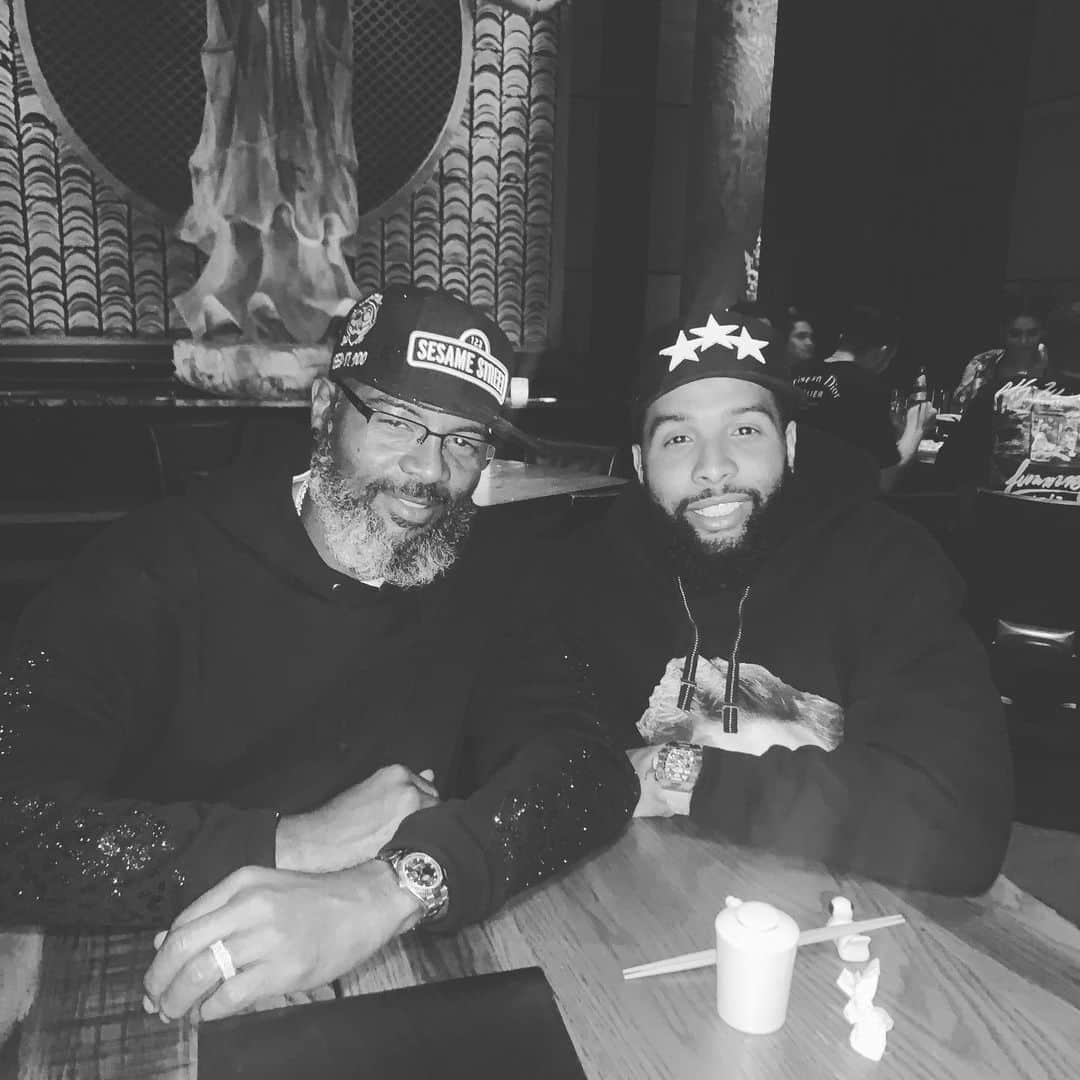 のインスタグラム：「Never 2 late. I love u Pops, forever.」