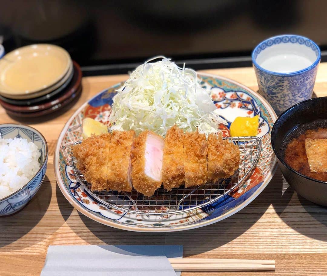 岡峰光舟のグルメインスタ