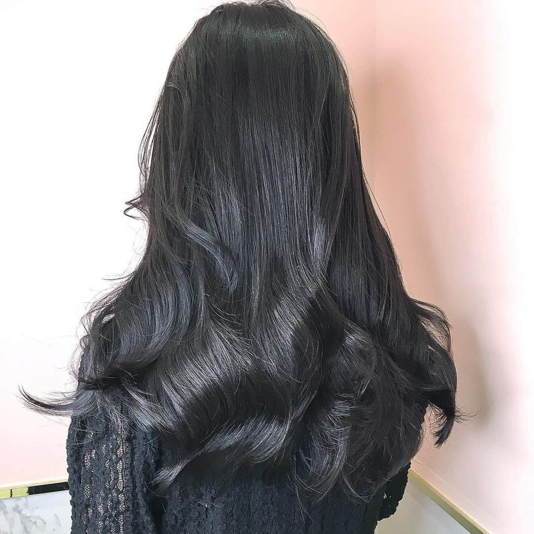 原涼香のインスタグラム：「ㅤㅤㅤㅤㅤㅤㅤㅤㅤㅤㅤㅤㅤ #韓国式レイヤーカット🇰🇷 後ろ姿も韓国人の子みたいに💓 柔らかく動く毛がかわいい~ ㅤㅤㅤㅤㅤㅤㅤㅤㅤㅤㅤㅤㅤ ワンレンロングに飽きた方、 雰囲気を変えたい方、 とにかく韓国人ぽくしたい方に❤︎ ㅤㅤㅤㅤㅤㅤㅤㅤㅤㅤㅤㅤㅤ」