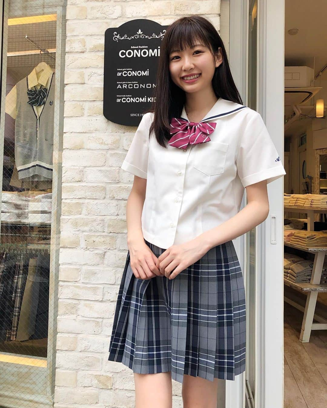 制服専門店CONOMiさんのインスタグラム写真 - (制服専門店CONOMiInstagram)「大人気のセーラーブラウス😆🎶 ﻿﻿﻿ ﻿ ﻿ model→(@yabusaya0928 )﻿﻿ 身長→170cm﻿﻿﻿﻿ ⭐️着用サイズ﻿﻿﻿﻿ セーラーブラウス→M ﻿﻿﻿ ﻿﻿﻿ セーラーブラウス→¥7900 リボン→¥1800﻿﻿﻿﻿ スカート¥9800﻿﻿﻿﻿ ハイソックス→¥1000﻿﻿﻿﻿ ローファー→¥9800﻿﻿﻿﻿ ⚠️全て税抜きの金額です✨✨﻿﻿﻿﻿ ﻿﻿﻿ ﻿﻿﻿ #制服#お洒落#写真#photo#カメラ#fashion#code#スカート#skirt#ローファー#可愛い#asiangirls#高校生#jk#jc#中学生#学校#セーラー服#アイドル#モデル#ドラマ#映画#japanesegirl#被写体#교복#아이돌#모델#撮影#ポートレート」6月18日 14時06分 - conomi_official