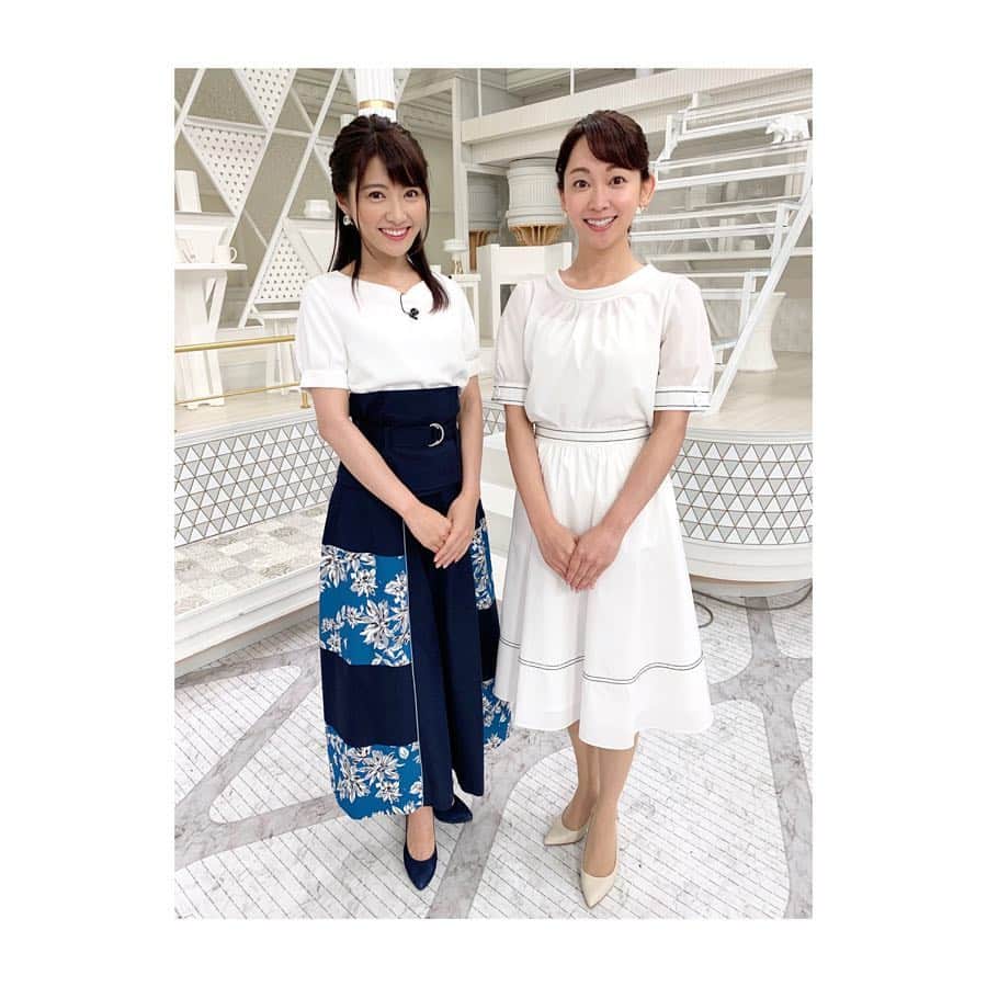 久保井朝美さんのインスタグラム写真 - (久保井朝美Instagram)「👭 TBS「#ひるおび !」 今週も出水アナと お天気お伝えしました📺 ． 今日は基本は晴れやくもりですが 関東北部を中心に狭い範囲で雨☂️ 明日午後は急な雷雨に注意⚡️ 今週後半には 梅雨空が戻りそうです🐌☔️ ． とにもかくにも 出水アナの白ワンピース姿 とても可愛かった😍 ． 私のボトムスは 一見スカートみたいですが 実はガウチョパンツなのです🙋‍♀️ 柄やベルトが素敵でした👖 ． #出水麻衣 アナ #久保井朝美 #気象予報士 #お天気キャスター #ガウチョコーデ #サッシュベルトコーデ #白ワンピース」6月18日 14時22分 - asami_k920