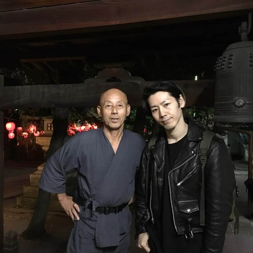 小林尊のインスタグラム：「Sorry I’m late, but you know your son. Thank you for teaching me what’s important. HAPPY BELATED FATHER’S DAY 遅れちゃったけど、遅すぎるなんてないよね。 ハッピーファーザーズデー！ 人を楽しませるのが上手で、僕の人生にユーモアをもってきてくれた最初の人。 アクティブで元気だから、安心して海外いけてるんだよ。 しばらくしたらまた戻るから。 メキシコより」