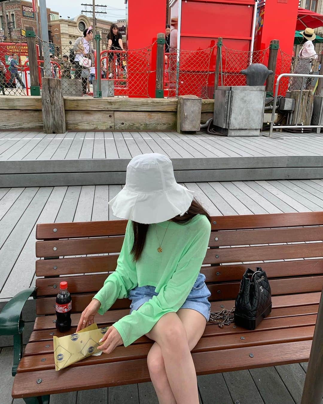 Hyemiさんのインスタグラム写真 - (HyemiInstagram)「이제 초큼 힘든데...🙄 이와중에 버터맥주 짱맛이네🍺🍺 . #오사카 #유니버셜스튜디오」6月18日 15時03分 - hinzajoa