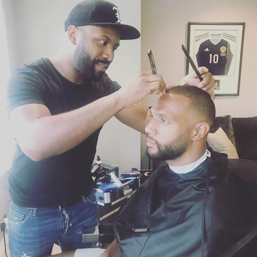のインスタグラム：「@jaystylist coming with 🔥 as normal」