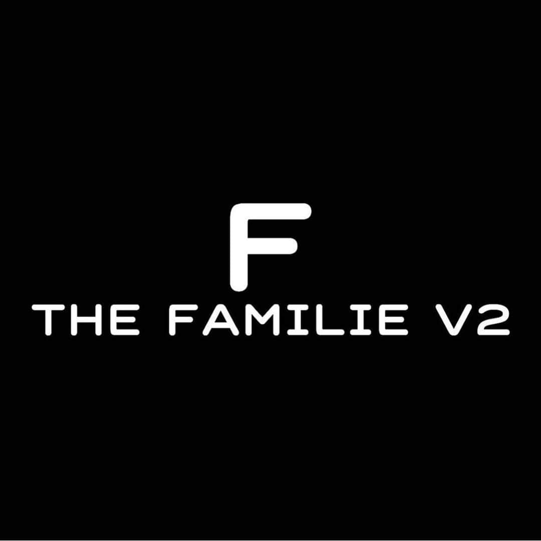 ケン・ロックゼンさんのインスタグラム写真 - (ケン・ロックゼンInstagram)「♦️ @thefamilie.v2 ♦️ The name says it all. Beyond excited to be a part of this chapter! #THEFAMILIEV2 👊🏽」6月19日 2時12分 - kenroczen94