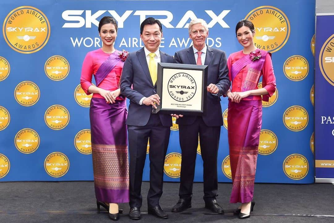 タイ航空さんのインスタグラム写真 - (タイ航空Instagram)「Today we have truly good news to share with our dear passengers. THAI recently received 2 Skytrax 2019 World Airline Awards for the World’s Best Airline Lounge Spa and the Best Airline Staff in Asia. Moreover, we are also ranked among this year's Top 10 Airlines. For us, these achievements are not just benchmarks of success; they are also the culmination of our determination and dedication to keep improving our overall products and services, so that your beautiful smile never go away when flying THAI. . For us, it is all of you, with your unfaltering trust and support, who are the true receivers of Skytrax 2019 World Airline Awards, and you have million thanks from our hearts, forever and always. . #ThaiAirways #Skytrax #Skytrax2019」6月19日 1時55分 - thaiairways