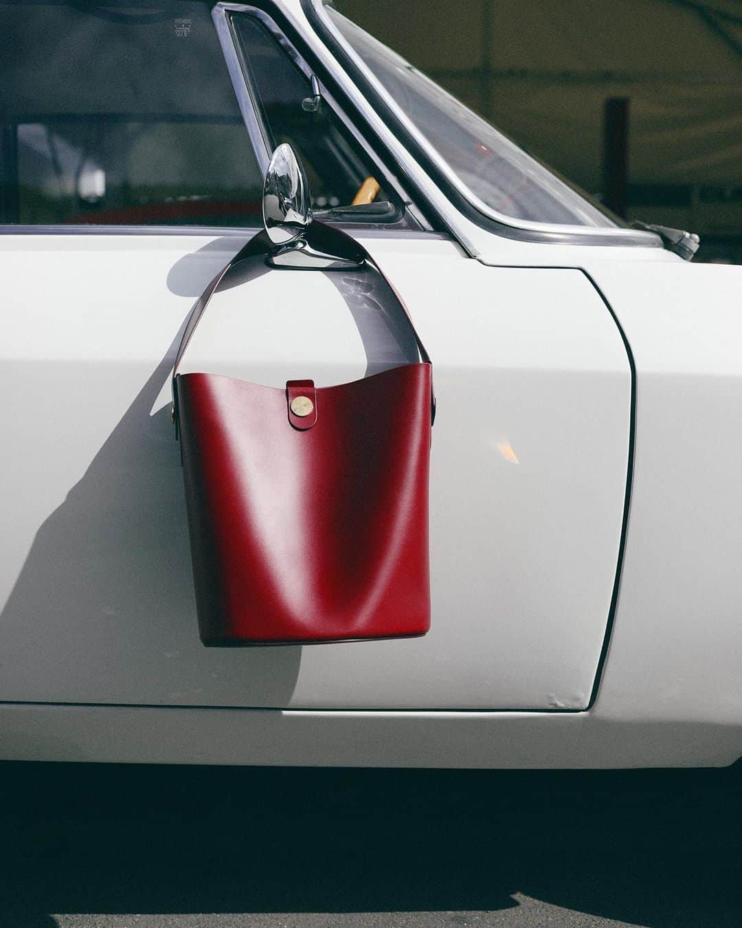 Sophie Hulmeのインスタグラム：「The morning commute with The Swing... 🚗 💨」