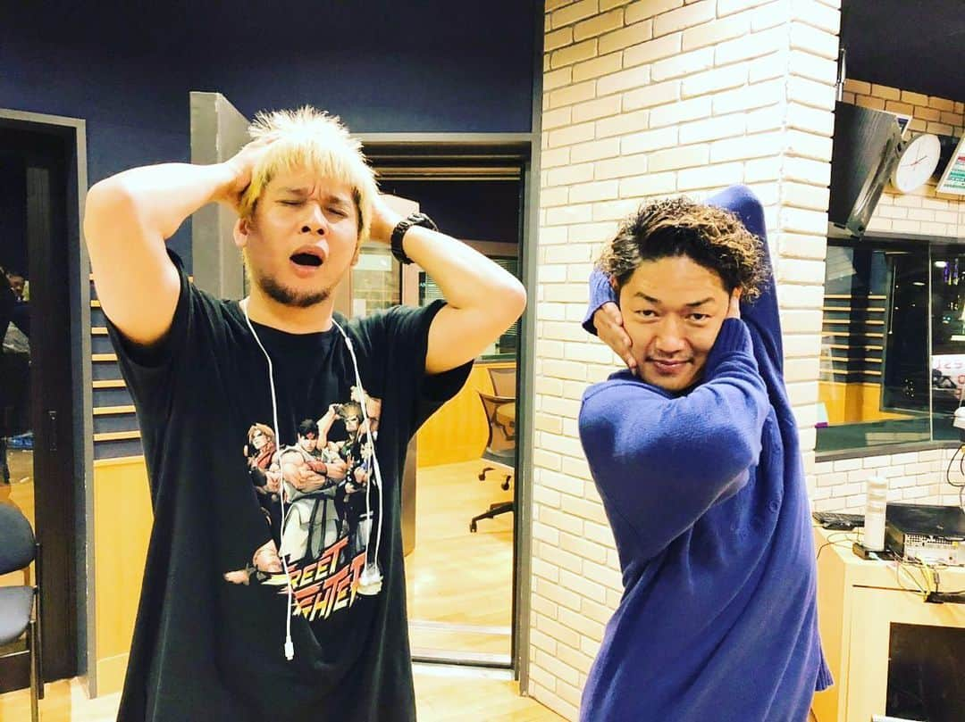 寿君さんのインスタグラム写真 - (寿君Instagram)「J3Monday 寿、MIYAMOのミッドナイトポイポイ📻 FM OH!から毎週月曜の深夜25時から生放送でお届けしてますので毎週お楽しみに🕺🕺✨ #寿君 #miyamoriskydice #fmoh #osaka #radiko #ミッドナイトポイポイ」6月18日 17時16分 - kotobuki_kun_1048