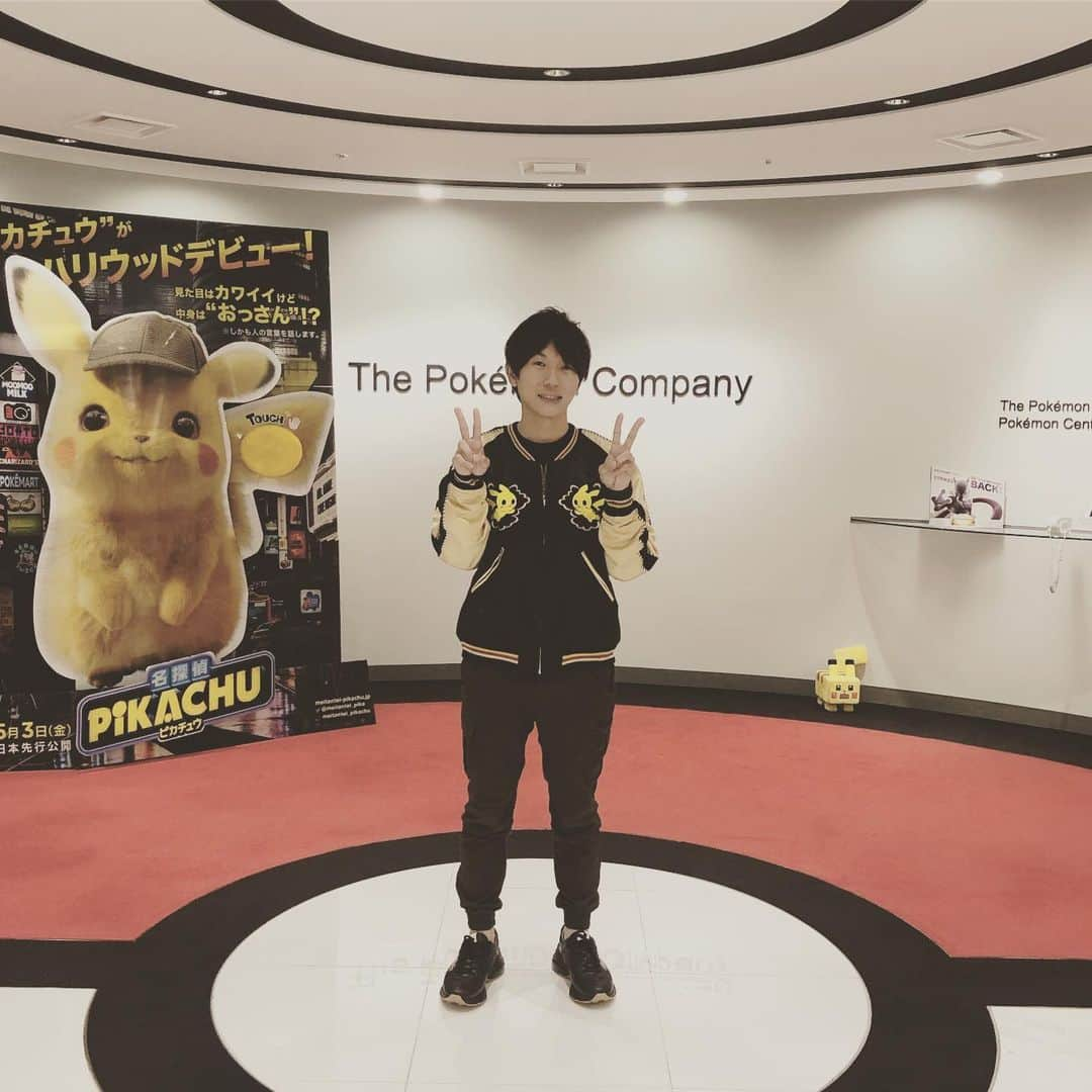 古市憲寿さんのインスタグラム写真 - (古市憲寿Instagram)「ポケモン社に遊びに行ってきた！（仕事じゃなくて、本当にただ行っただけ） #pokemon #ピカチュウ」6月18日 17時36分 - poe1985