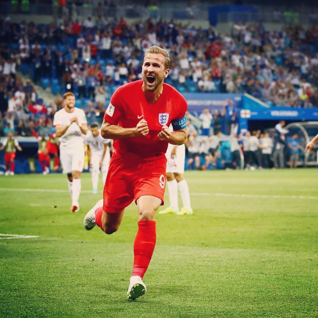 サッカー イングランド代表チームさんのインスタグラム写真 - (サッカー イングランド代表チームInstagram)「What a moment. 🙌」6月18日 17時37分 - england