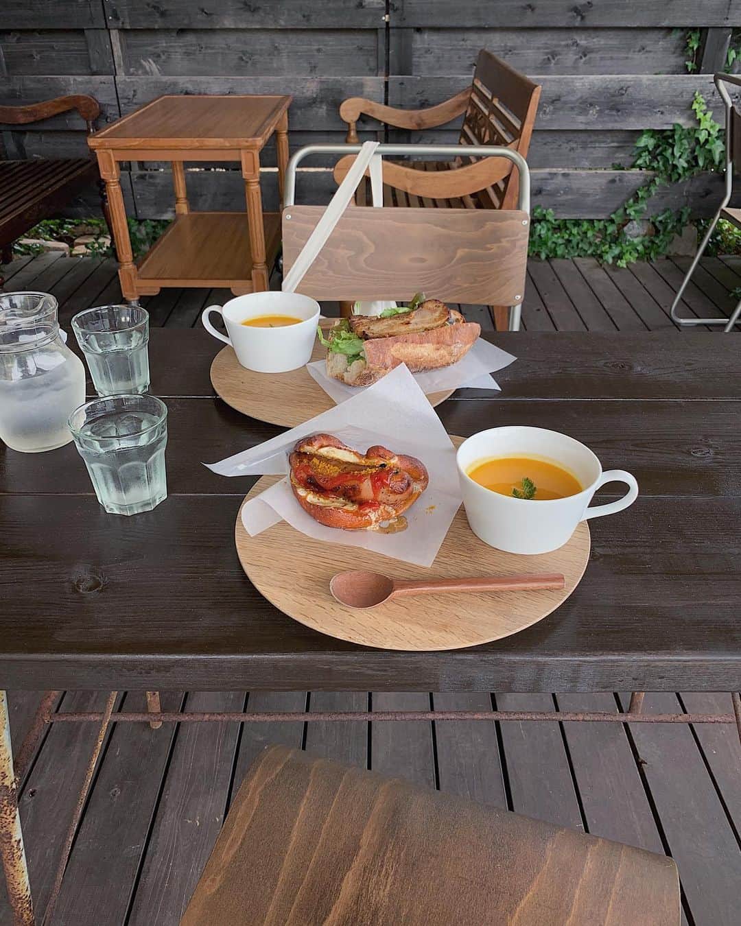 LieE 古道具のグルメインスタ