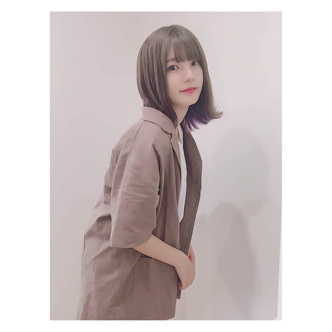 かすさんのインスタグラム写真 - (かすInstagram)「 #かすコーデ  最近は軽め生地のセットアップが好きです  パンツの横幅が広めだから 足が細く見えるよー！  #セットアップ #イズントシー #夏服コーデ #村田倫子ちゃん」6月18日 19時17分 - kasuu_kasu