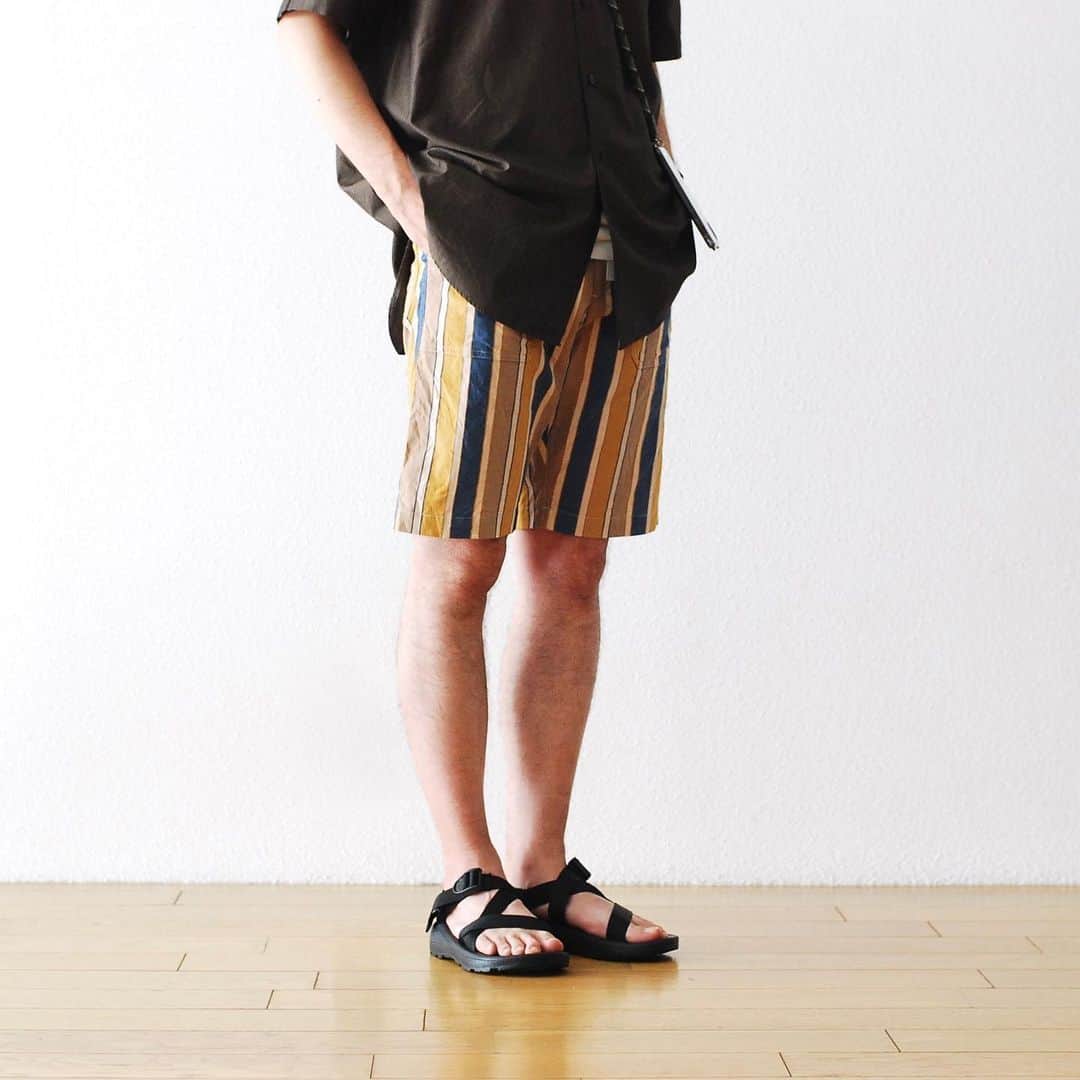 wonder_mountain_irieさんのインスタグラム写真 - (wonder_mountain_irieInstagram)「_ ts(s) / ティーエスエス (#ts_s) “Fatigue Shorts – Multi Stripe Cotton*Nylon Stretch Cloth” ￥28,080- _ 〈online store / @digital_mountain〉 http://www.digital-mountain.net/shopdetail/000000009650/ _ 【オンラインストア#DigitalMountain へのご注文】 *24時間受付 *15時までのご注文で即日発送 *1万円以上ご購入で送料無料 tel：084-973-8204 _ We can send your order overseas. Accepted payment method is by PayPal or credit card only. (AMEX is not accepted)  Ordering procedure details can be found here. >>http://www.digital-mountain.net/html/page56.html _ shirts→ #KAPTAINSUNSHINE ￥27,000- sandal→ #chaco ￥10,260- _ 本店：#WonderMountain  blog>> http://wm.digital-mountain.info/blog/20190618/ _ 〒720-0044  広島県福山市笠岡町4-18  JR 「#福山駅」より徒歩10分 (12:00 - 19:00 水曜定休) #ワンダーマウンテン #japan #hiroshima #福山 #福山市 #尾道 #倉敷 #鞆の浦 近く _ 系列店：@hacbywondermountain _」6月18日 19時28分 - wonder_mountain_