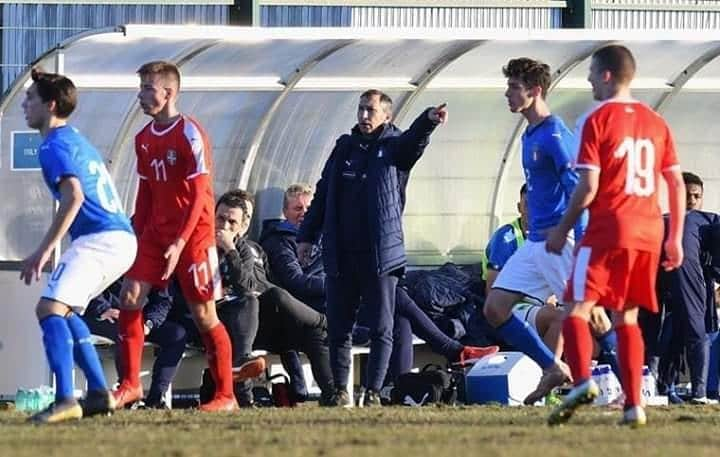 サッカーイタリア代表さんのインスタグラム写真 - (サッカーイタリア代表Instagram)「#Under19🇮🇹 Verso la Fase Finale dell’Europeo: #Nunziata guiderà gli #Azzurrini in Armenia . Dopo il brillante 2° posto conquistato con l’Under 17, il tecnico passerà sulla panchina della selezione Under 19 attesa a luglio dal girone finale . . #VivoAzzurro」6月18日 20時39分 - azzurri