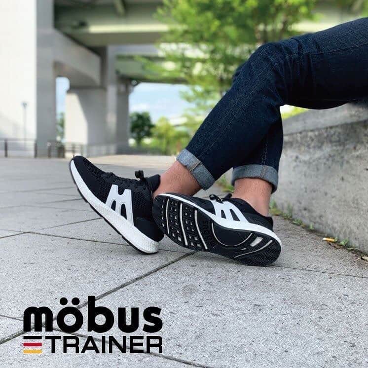 Mobus Footwearさんのインスタグラム写真 - (Mobus FootwearInstagram)「PETRA﻿ ﻿ ★ヨーロッパスタイルスニーカー★﻿ ﻿ 人気カラーのブラック&グレーを備えたペトラ。シックでありながらスポーツ性にも優れたおすすめのモデル。﻿ ﻿ ーーーーーーーーーーー﻿ 👟﻿ ▶Price:8,000﻿ ▶Size:40-44﻿ ▶Material：メッシュ﻿ ーーーーーーーーーーー﻿ 🔍﻿ ﻿ ★予約販売★﻿ こちらの商品は6月末発送予定の予約販売となります。﻿ ﻿  #mobus﻿ #モーブス #mobussneaker #モーブススニーカー﻿ #ドイツ #mobusofficial #mobustrainer  #kicks ﻿ #kicks0l0gy ﻿ #ootd ﻿ #todayskicks﻿ #spring ﻿ #walk ﻿ #足元 ﻿ #キックス ﻿ #スニーカーコーデ ﻿ #足元倶楽部 ﻿ #スニーカー好き ﻿ #ヨーロッパ ﻿ #カジュアル ﻿ #カジュアルコーデ ﻿ #コーディネート ﻿ #コーデ ﻿ #春夏コーデ ﻿ #春夏 ﻿ #スポーツ ﻿ #スポーツシューズ ﻿ #スニーカー好きと繋がりたい」6月18日 20時41分 - mobusofficial