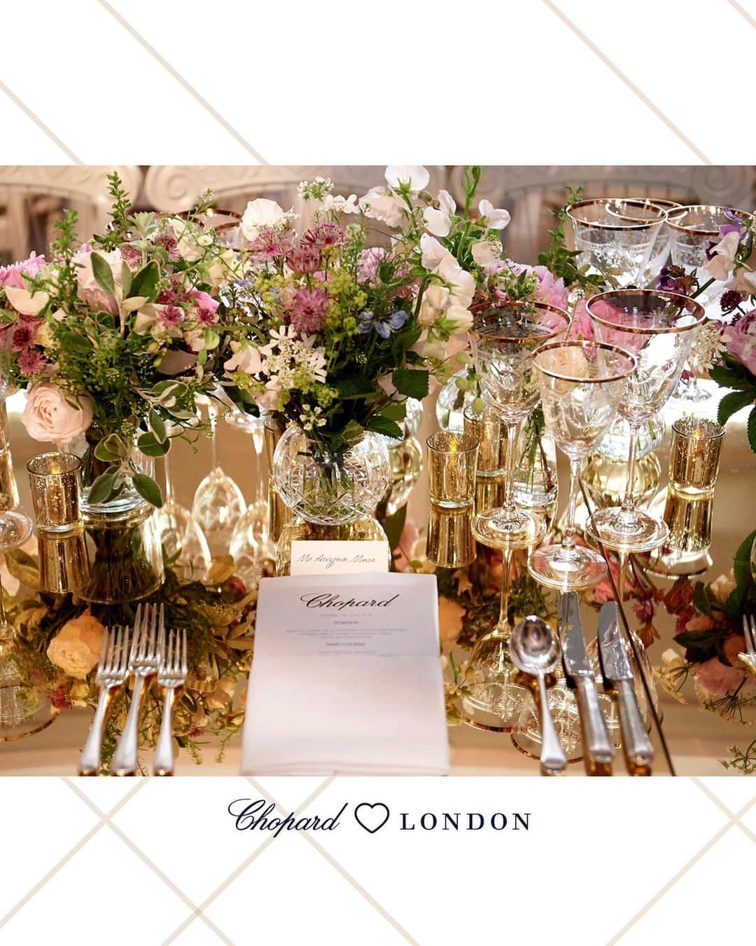 ショパールさんのインスタグラム写真 - (ショパールInstagram)「Magical dinner held under the gilded ceilings of the Main Hall at Banqueting House, one of London’s historical monuments. #ChopardLovesLondon #StarsInChopard」6月19日 2時23分 - chopard
