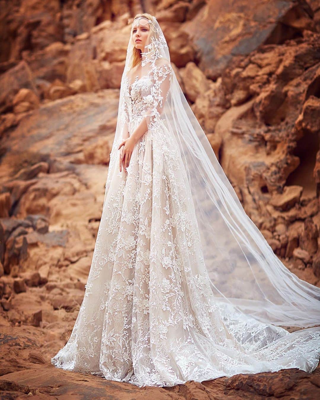 Wedding Lifeのインスタグラム：「1,2,3,4?😍 Stunning Gowns💃🏻 by @oksana_mukha_official ❤️ Ladies go check them out for loads more stunning dresses!💕 . @oksana_mukha_official @oksana_mukha_official @oksana_mukha_official ____________________ oksana-mukha.com」