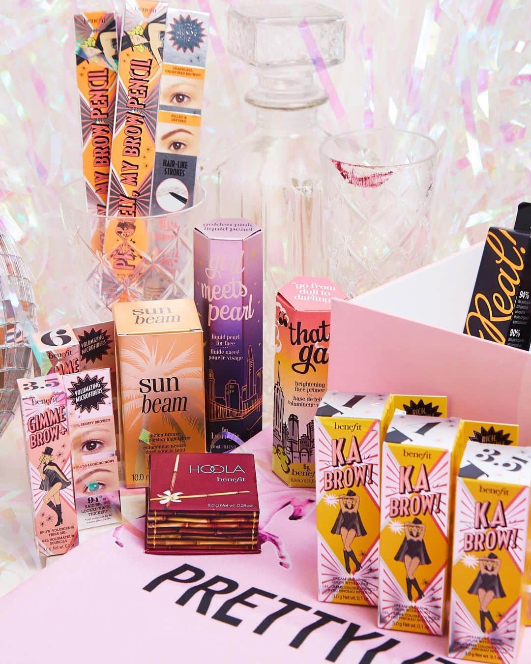 Benefit Cosmeticsさんのインスタグラム写真 - (Benefit CosmeticsInstagram)「🚨FEELIN’ LUCKY? 🚨 We’re giving away two prize packages with $1,000 worth of #prettylittlething & #benefit product! To enter: 1️⃣ Follow @benefitcosmetics & @prettylittlething! (we’ll be checking!) 2️⃣ Like this post! 3️⃣ Tag 3 BFFs in the comments, along with @benefitcosmetics & @prettylittlething! PS — for an extra entry, leave a 😍 on any of our posts from the last 24 hours or share this post on your IG stories, tagging @benefitcosmetics @prettylittlething & #sweepstakes! -- Good luck! 😘 Ends tomorrow, 6/19, at 11:59pm. Rules: bit.ly/benefitxplt」6月18日 21時07分 - benefitcosmetics