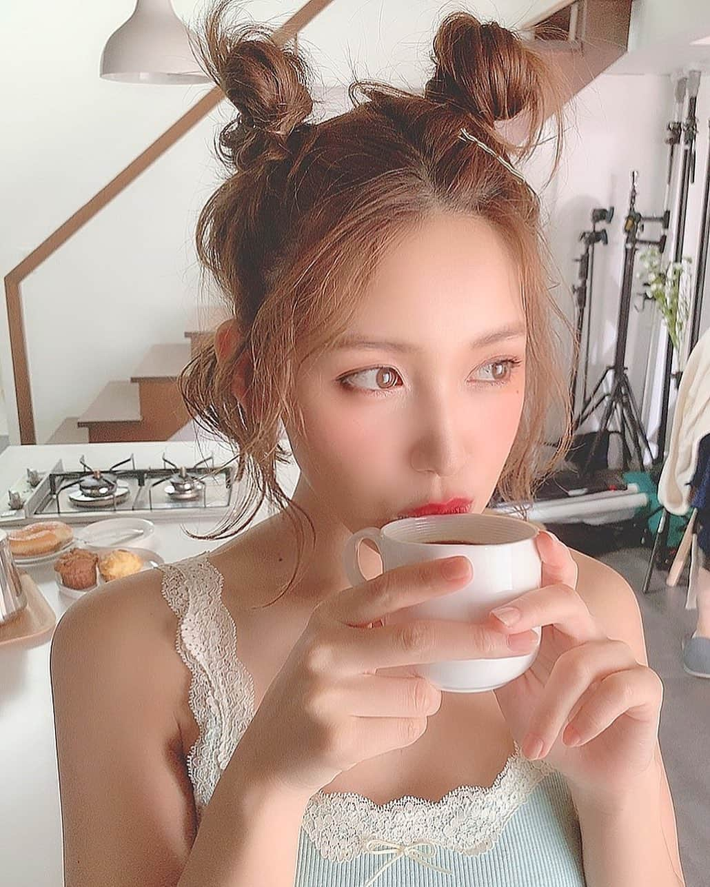 小島みゆさんのインスタグラム写真 - (小島みゆInstagram)「🖤今日も、ランジェリーモデルの撮影で たくさん撮ってきたんよ🤗💕 . . . どお？ こういう髪型もあり？🥺 . . .  #japanesegirl #萌 #自拍 #模特 #粉我 #tbt #swag #动漫 #扎心了#맞팔 #东京 #몸스타그램 #เซ็กซี่ #น่ารัก #น่ารักจัง #ประเทศญี่ปุ่น #คอสเพลย์ #Comel #Awekcun #グラビア #gravure #cosplay #グラビアモデル #pinupGirl #bajutidurseksi  #hotshot」6月18日 21時17分 - _8_miyu