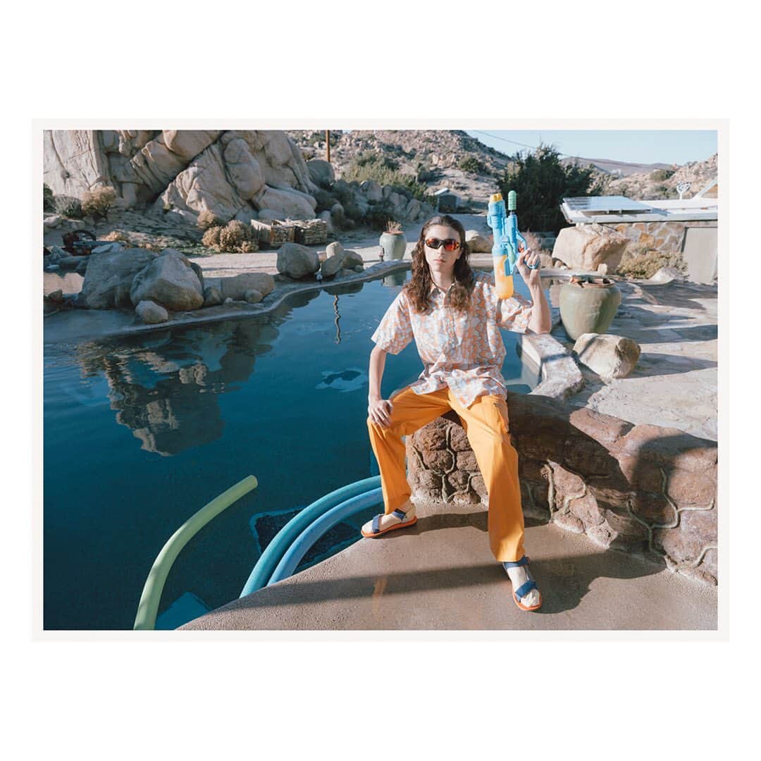 のインスタグラム：「Summer gunslinger. Find Match and more men’s sandals in the bio link. #ss2019 #campershoes」