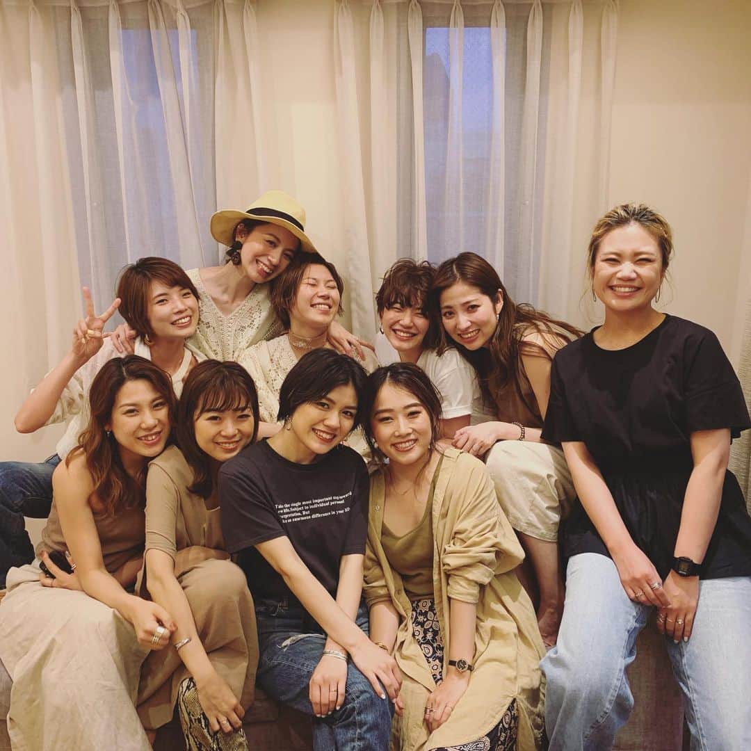 ungrid_minamiのインスタグラム：「. 活力💪🏼💓 #Ungrid#仲間」