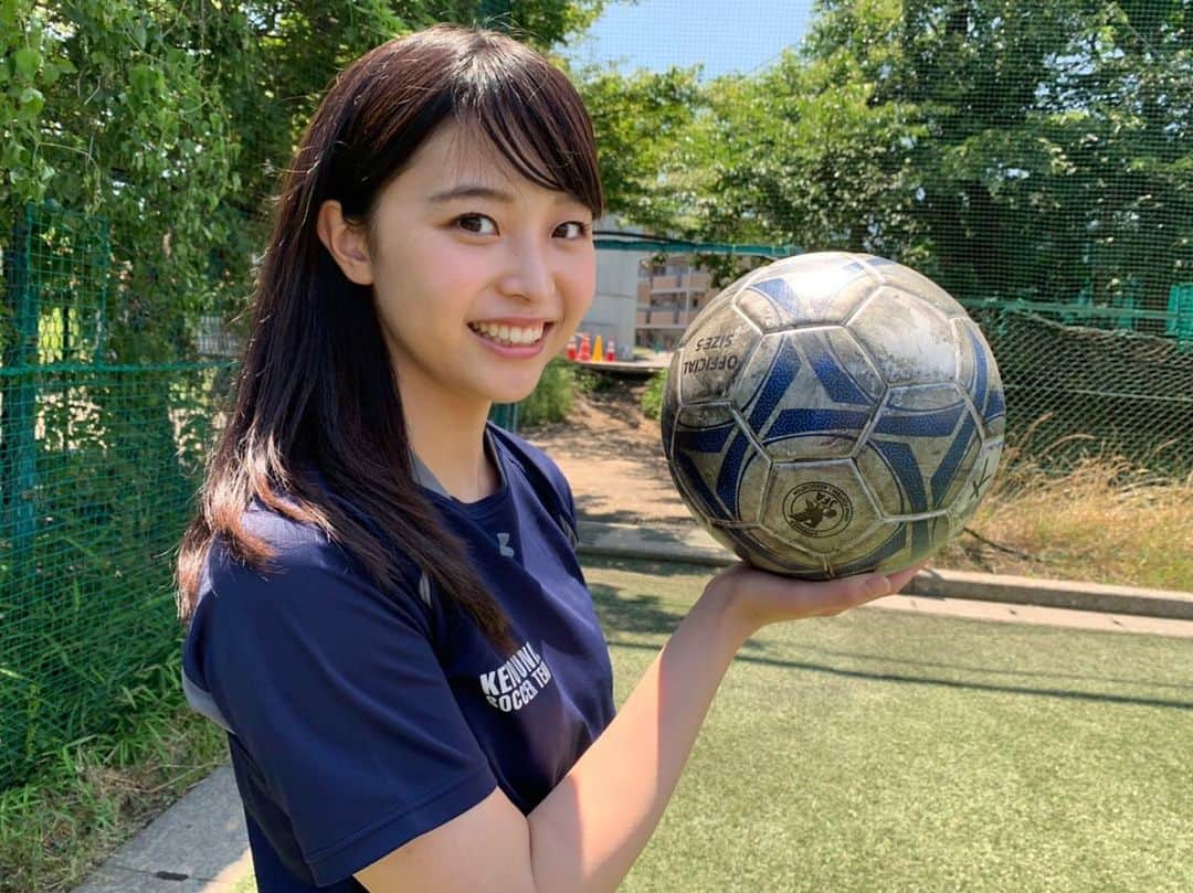 渡邊渚さんのインスタグラム写真 - (渡邊渚Instagram)「リフティングの練習。 コツコツやってます⚽️ 来月7/12サッカー早慶戦のチケットも販売開始されてます。 詳しくは @wksoccer2019 のアカウントのホームページからアクセスしてください。 会場で待ってます😊 . #サッカー早慶戦#早慶戦#サッカー#慶應#早稲田#応援マネージャー#対決#マネージャー#応援#應援#だって私は好きだから#リフティング#⚽️#keio#soccer#渡邊渚」6月18日 21時50分 - watanabenagisa_