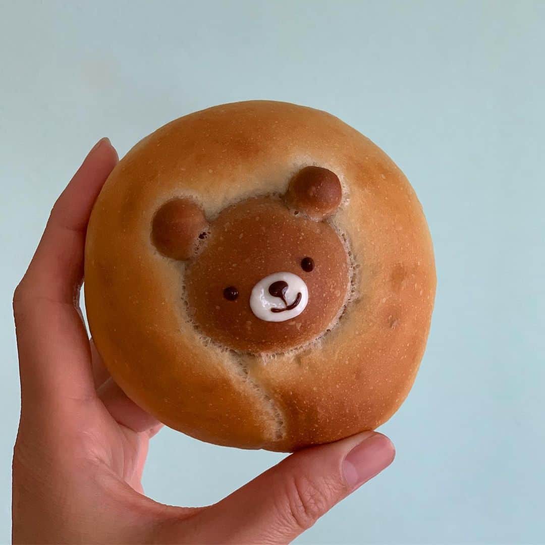 Ranさんのインスタグラム写真 - (RanInstagram)「. . . #konelのくまパン . . . 久しぶりに#うきわベーグル  を作ったら、 手をつけ忘れてしまったー😅 . . . This is a bear bagel！🐻💕 . . . #🍞 #🍩 #bread #bagel #bear #cooking #homemade #kawaiifood #kawaii #japanesefood #chocolates #kidsfood #手作りパン #ベーグル #かわいい #くまパン #くま好き #クマ #熊 #国産小麦 #くまちゃん #くまさん #キャラパン #キャラフード  #ベーグルサンド #パン教室 #konel #こーねる」6月18日 21時55分 - konel_bread