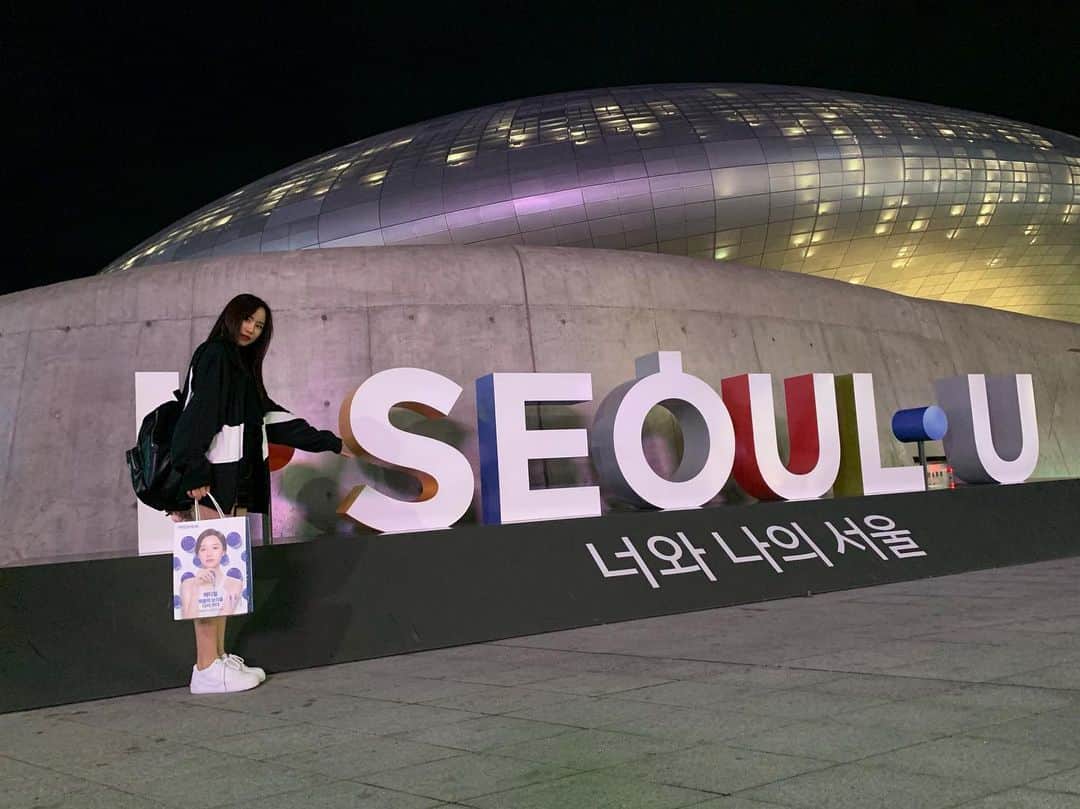 古賀成美さんのインスタグラム写真 - (古賀成美Instagram)「. 🇰🇷🇰🇷🇰🇷 . . 先日、初めて韓国に行ってきましたーー！！ これからたくさん韓国で撮った写真をちょっとづつ上げていきますね😌🇰🇷 また行きたい韓国〜😌🇰🇷 . . #韓国 #韓国旅行 #ソウル #korea #ピアノ」6月18日 21時55分 - narunaru_330