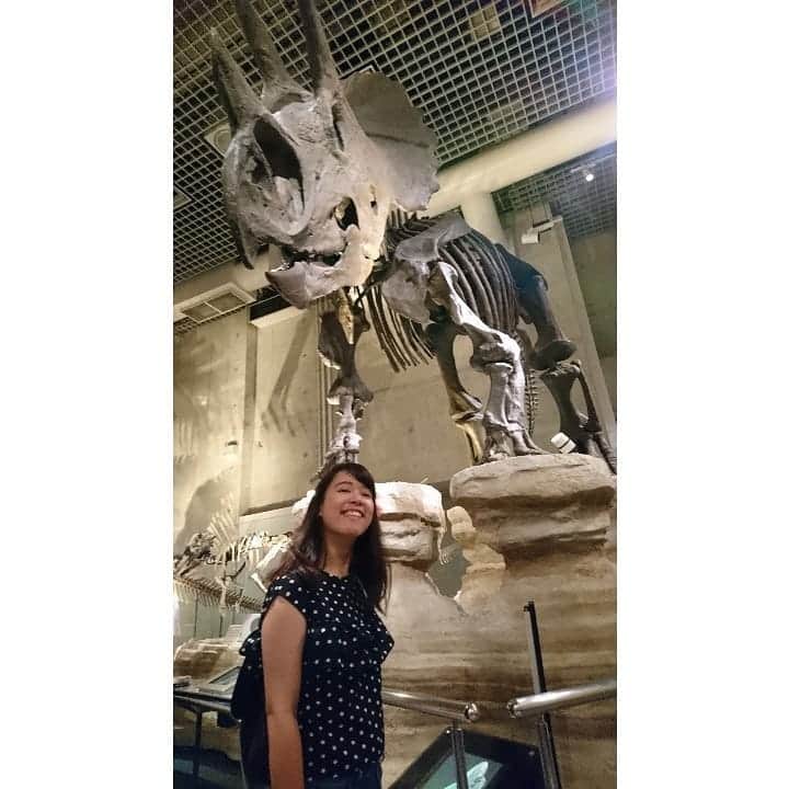 花陽みらさんのインスタグラム写真 - (花陽みらInstagram)「ゆっくりカフェ😌🌱☕﻿ この方。かなさんと😌(#柳澤果那 )﻿ 本当に彼女、年下のなのにしっかりしてるんです😢✨﻿ 月に２回以上はあってるかも(笑)﻿ ﻿ 今日の目的は！！カフェではない！！﻿ 恐竜を見に﻿【国立科学博物館】へ行くこと✨ ﻿ かなは、大の恐竜好き！！﻿ 私も、博物館好き😁💦 そんな二人で﻿ ｢博物館へ行こう💨✨｣という企画。﻿ ﻿ 化石をみて、一気にテンションが上がる私達www﻿ 近くにいた少年たちと共に満喫してきました(笑)﻿ ﻿  #国立科学博物館 #上野公園  #博物館 #美術館 #科学館 … ｢◯◯館｣にテンションがあがる私達www」6月18日 21時58分 - miku_hanahi