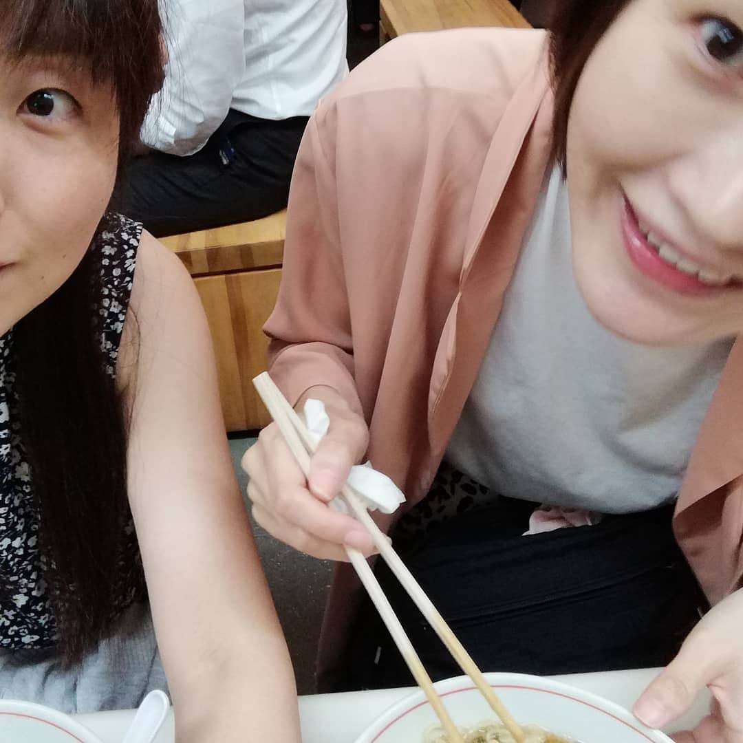 おぎたともこさんのインスタグラム写真 - (おぎたともこInstagram)「朱華園行った。  #このみおぎたともこ #このみ村田千鶴 #朱華園 #尾道ラーメン #閉店 #並んだ #他のメニューは売り切れとってラーメンと餃子 #このみーーー」6月18日 21時59分 - konomiogitatomoko